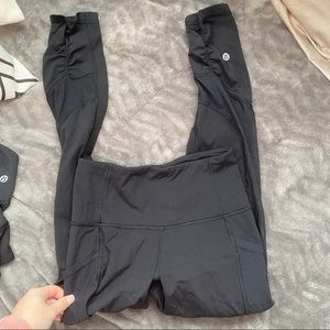 Lululemon soze 4 7/8 mesh active leggings